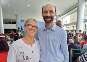 Ivone Maria Perassa e padre Dário Bossi